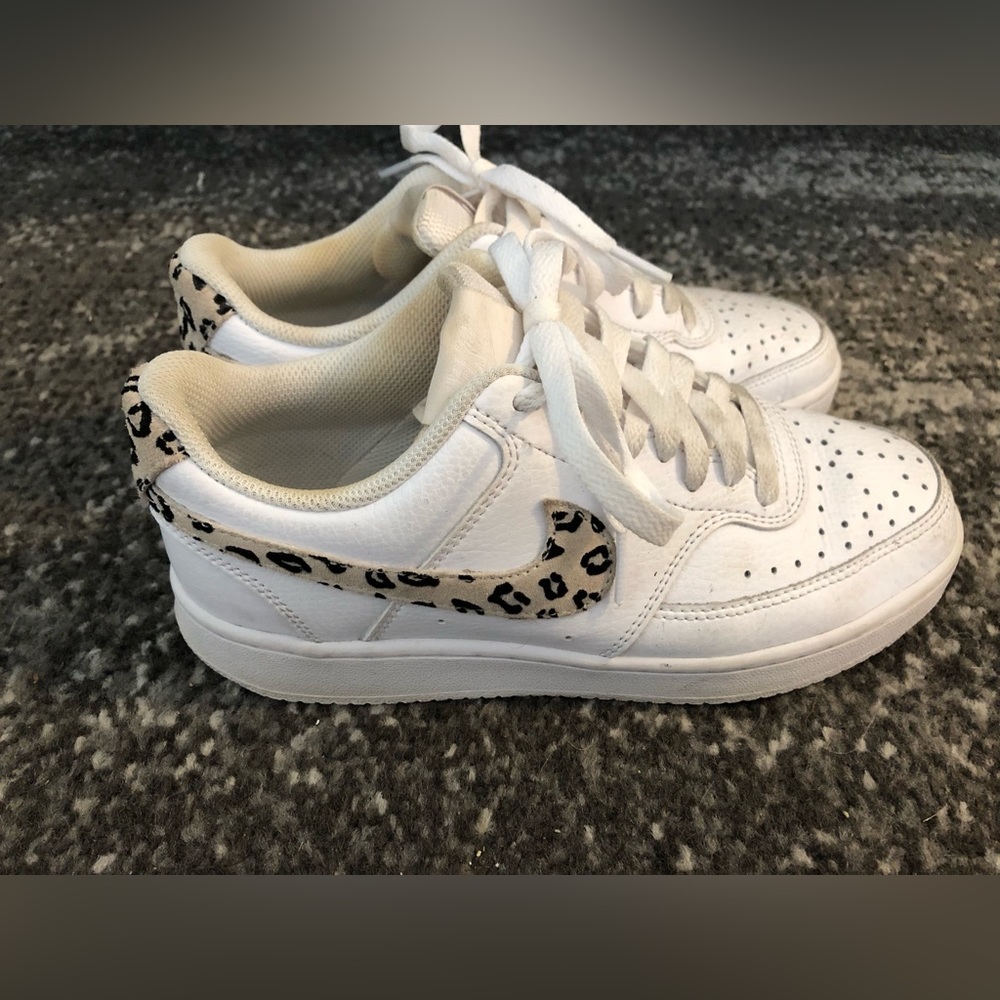 Nike court vision low size 6.5 women’s sneaker